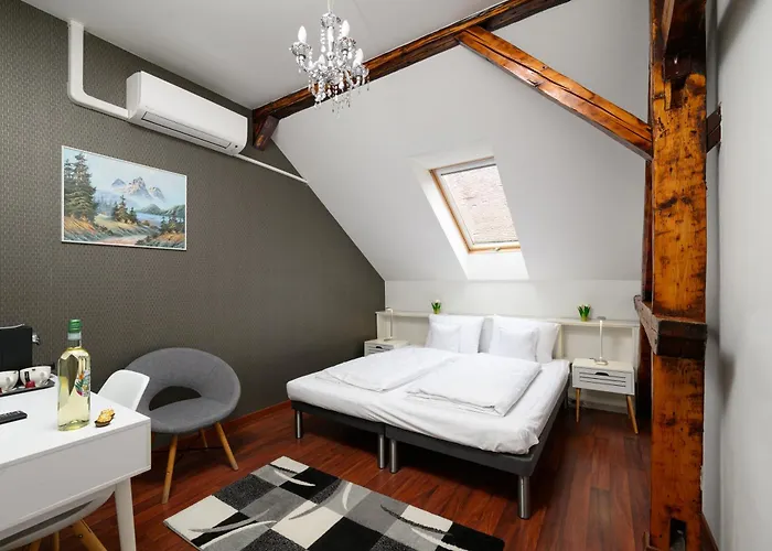 Fazola Homestay